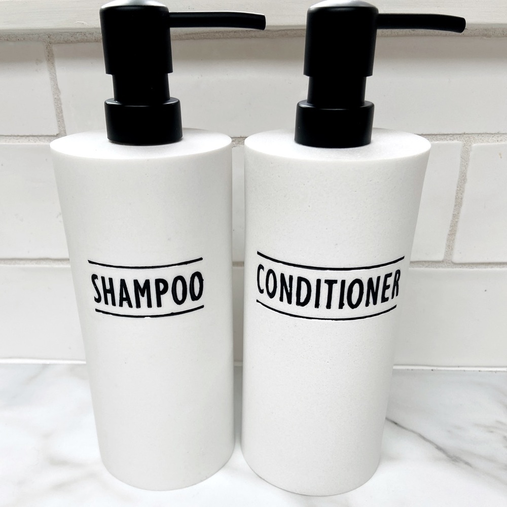 Minimalist Style Shampoo & Conditioner Bottles Stone Material